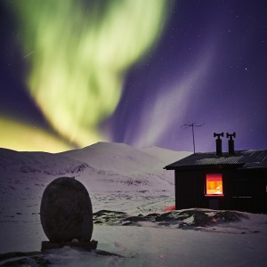 Alesjaurestugorna aurora