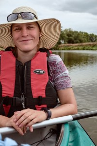 Paddling on the Mulde happy Toni